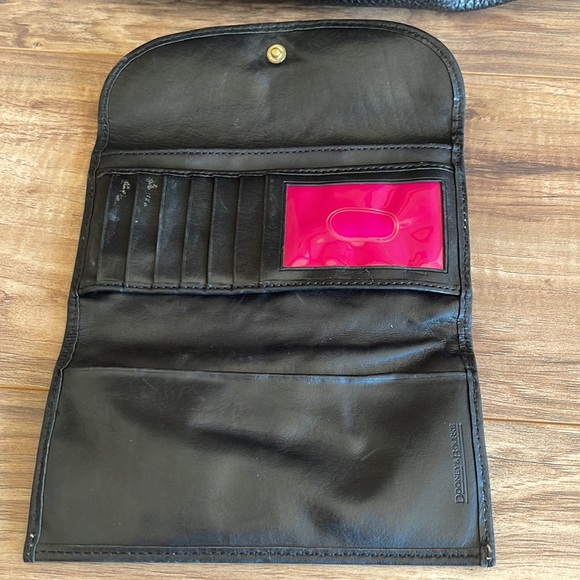 Pre-owned Dooney & Bourke Florentine Leather Hobo w/ wallet - Picture 15 of 16